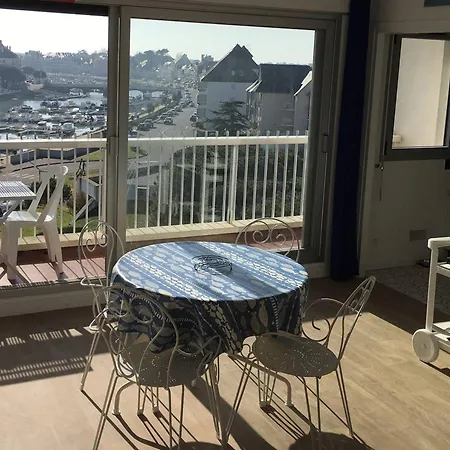 Calme Avec Balcon Ensoleille, Proche - Fr-1-392-228 *