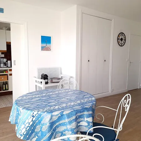 Calme Avec Balcon Ensoleille, Proche - Fr-1-392-228 Le Pouliguen